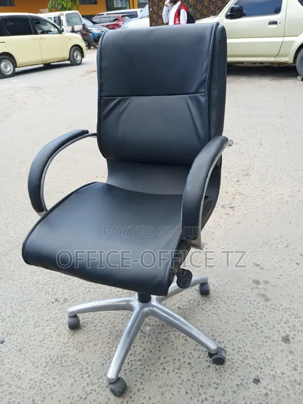 Office Chair (Cast) - 1