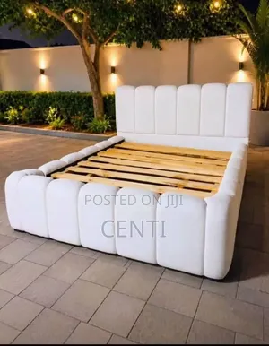 Kitanda cha Mbao cha Kisasa cha Centi Furniture