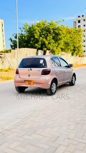 Toyota Vitz 2003 Pink