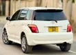 Toyota IST 2005 Nyeupe - 4