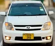 Toyota IST 2005 Nyeupe - 1