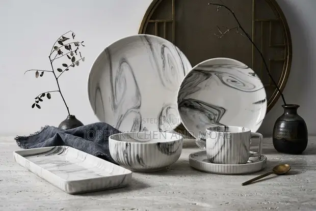 32-Piece Glass Dinner Set - 1