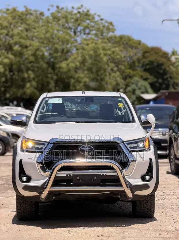 Toyota Hilux Revo Double Cab 2.4 Diesel AWD 2021 - 1