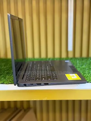 Laptop Dell Inspiron 14 7400 - Core i7, 8GB RAM, 256GB SSD