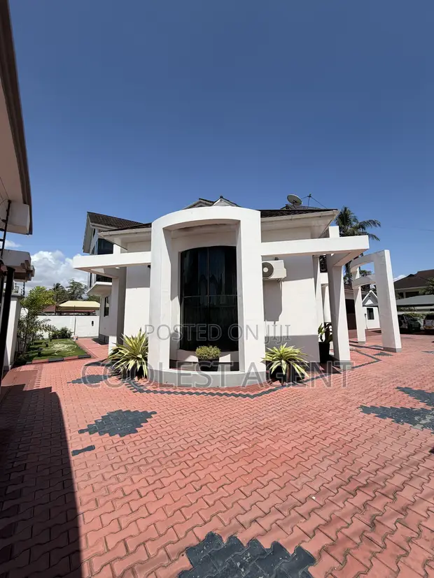 Duplex ya Vyumba 6 vya Kulala kwa Ajili ya Kupanga, Mbezi Beach - 1