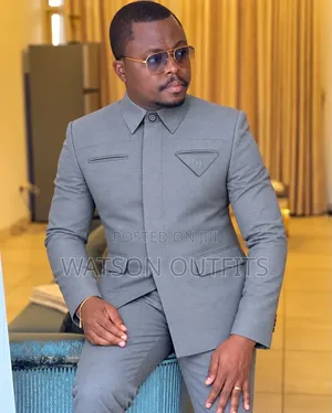 Suti Mpya za Wanaume Asili