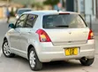 Suzuki Swift 1.3 Hatchback 2006 Nyeupe - 4