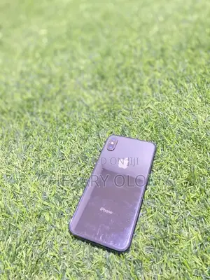 Apple iPhone X 64GB Black (Used)