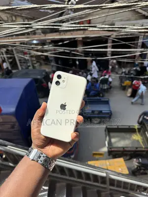 Apple iPhone 11 64GB White
