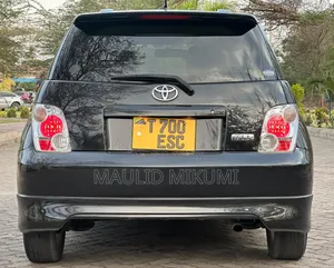 Toyota IST 2005 Nyeusi