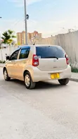 Toyota Passo 1.0 AWD 2012 Yellow - 4