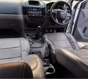 Ford Ranger 2015 Nyeupe