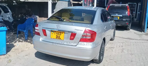 Toyota Premio 2005 Silver - 1