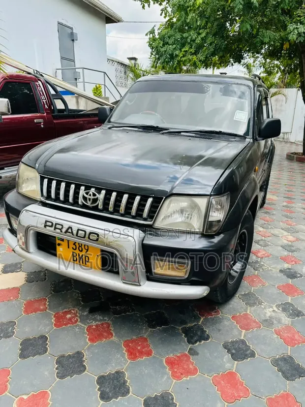 Toyota Land Cruiser Prado 2002 Black - 1