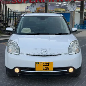 Mazda Verisa 2010