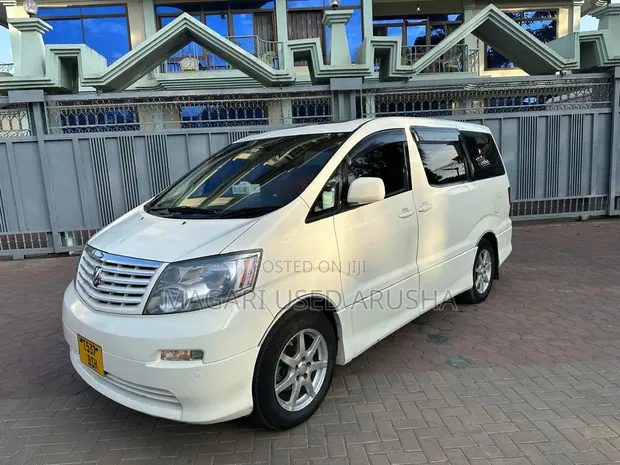Toyota Alphard 2004 - Nyeupe - 1