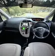Toyota Ractis 2009 Silver - 4