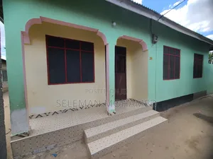 Furnished 4-Bedroom House for Sale in Biriani Real Estate, Charambe