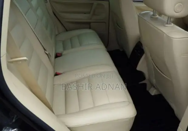 Volkswagen Touareg V6 2007 Nyeusi - 1