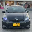 Toyota Vitz 2010 Nyeusi - 1