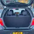 Toyota Vitz 2010 Nyeusi - 4
