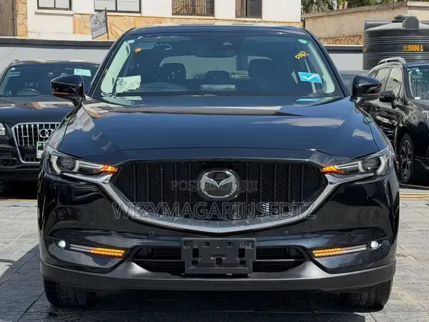 Mazda CX-5 2.2 Diesel AWD 2018 Nyeusi Matt - 1