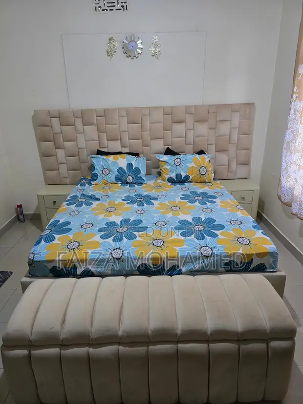 Used Furniture: Bed, Side Tables, Storage Bench & Dressing Table - 1