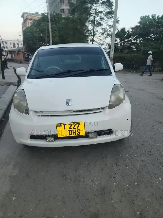 Toyota Passo 2004 - 1