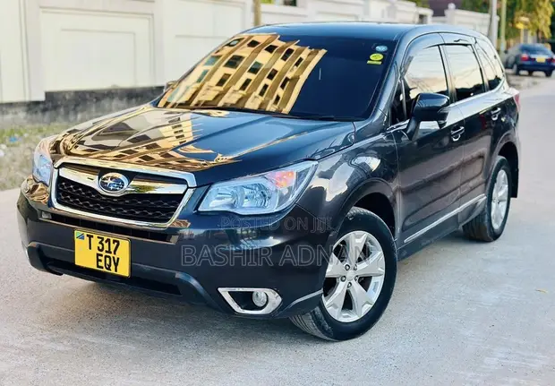 Subaru Forester 2014 Nyeusi Matte - 1