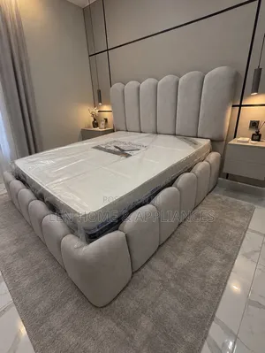 Sofa Bed Mpya - Kitambaa cha Derma Rangi ya Cream