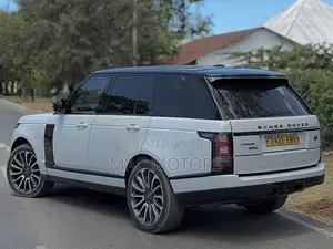 Land Rover Range Rover Vogue 2015 Nyeupe