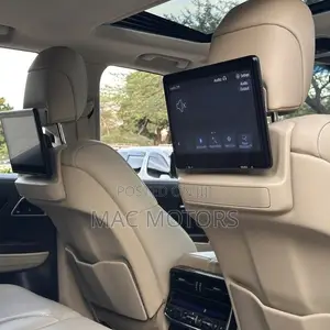 Toyota Land Cruiser LC300 2023 Nyeupe