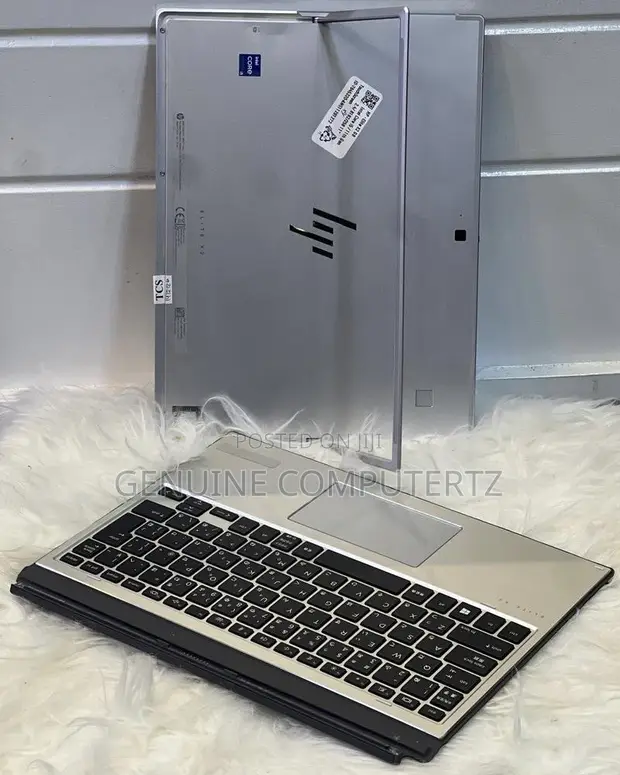 HP Elite x2 G8 13.3" 8GB RAM Intel Core i5 256GB SSD - 1