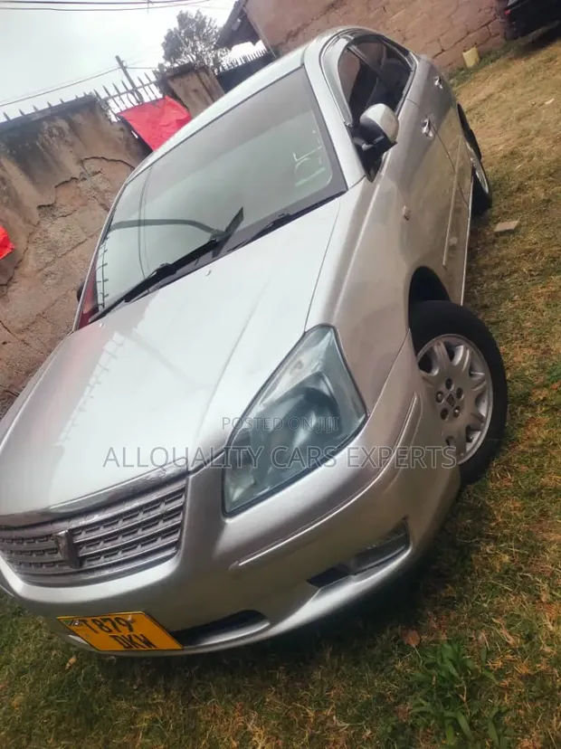 Toyota Premio 2004 - 1
