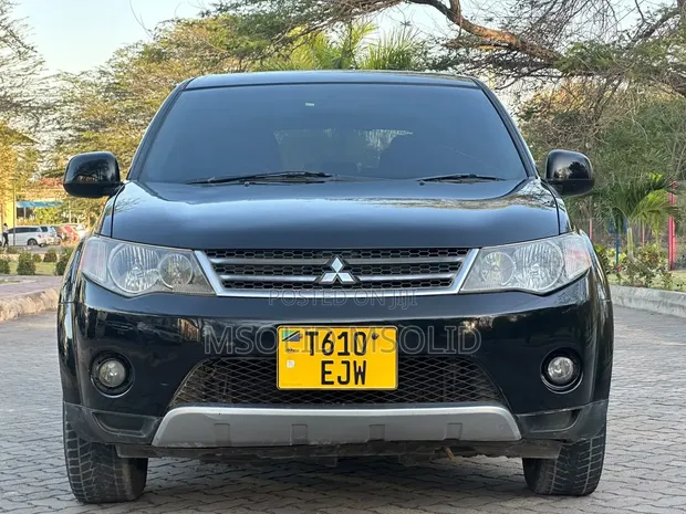 Mitsubishi Outlander 2009 Black - 1