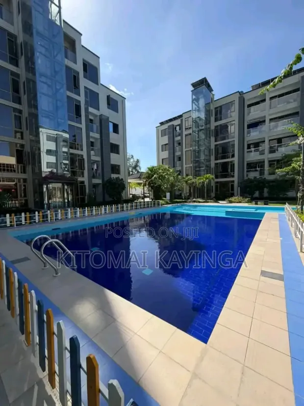 Furnished 3 Bedroom Apartment for Rent in Oyster Bay - 1