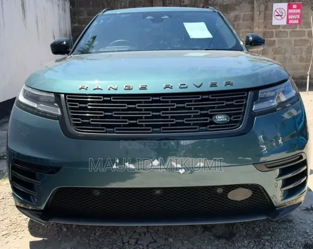 Land Rover Range Rover Velar 2025 Green - 1
