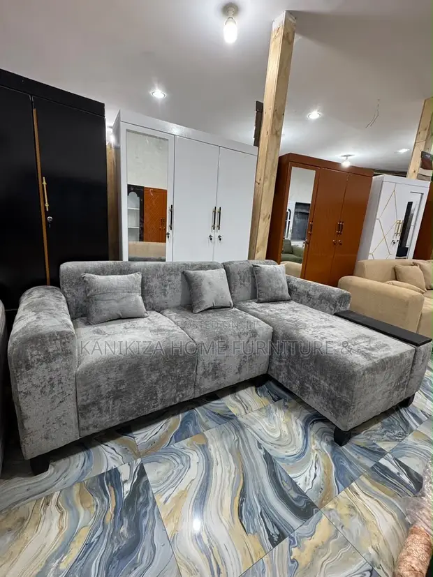 Modern 4-Seater Sofa Set - 1