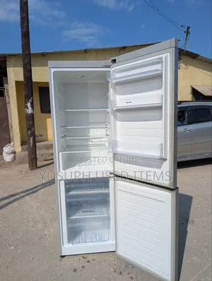 Friji la Hisense 321L