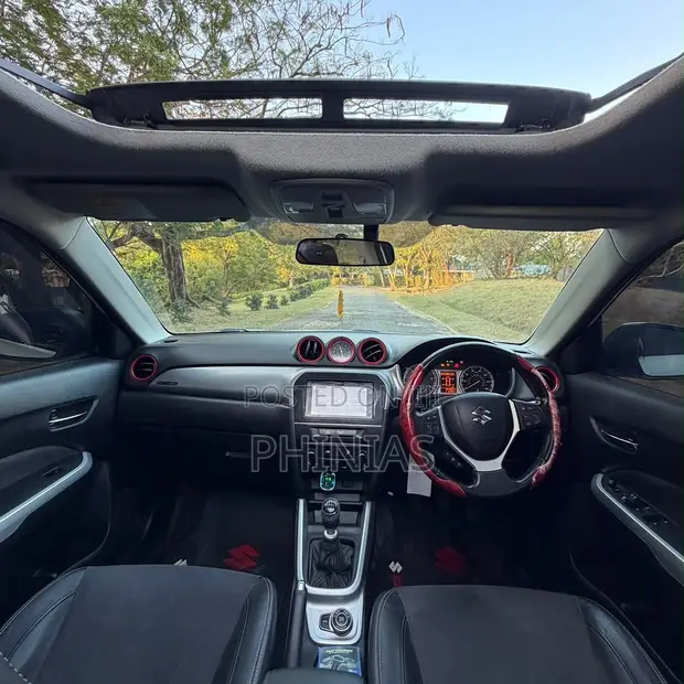Suzuki Grand Vitara 2015 Nyeupe - 1