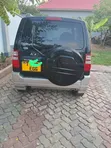 Mitsubishi Pajero 2005 Black - 4