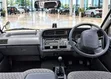 Toyota HiAce 2000 Nyeupe - 2