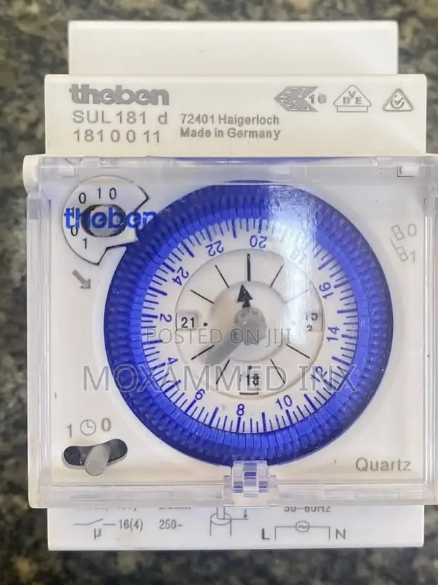Theben SUL 181 D 24-Hour Quartz Analogue Time Switch - 1