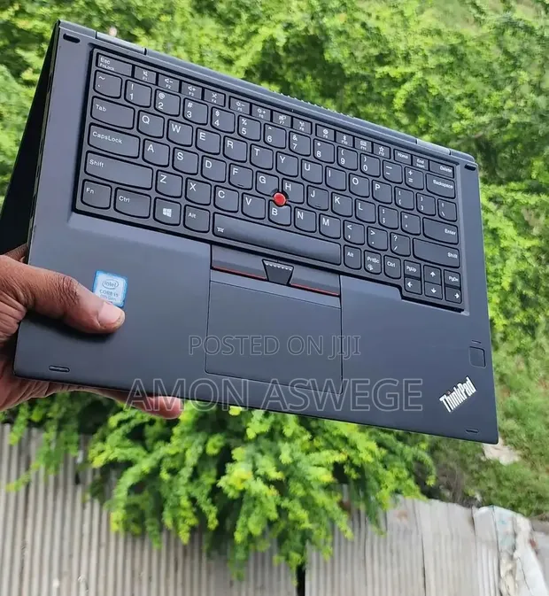 Laptop Lenovo ThinkPad X1 Yoga - Core i5, 8GB RAM, 256GB SSD - 1