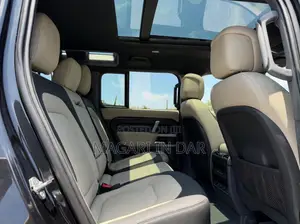 Land Rover Defender 110 D300 2023