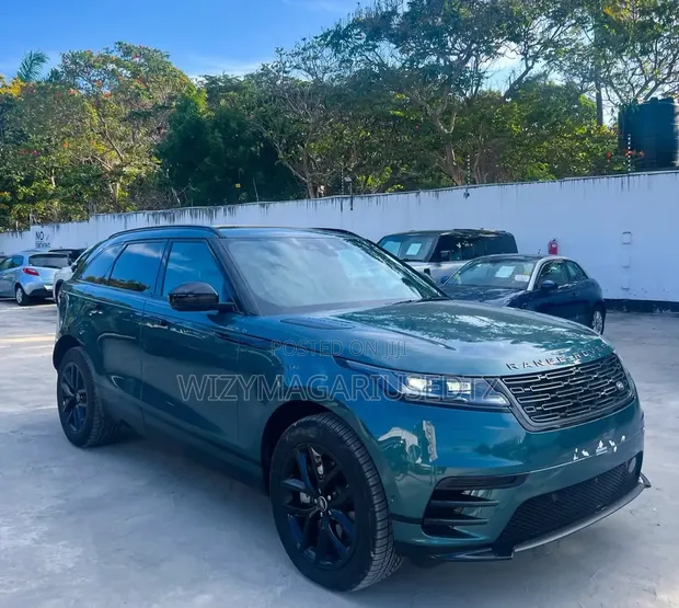 Land Rover Range Rover Velar 2025 Green - 1