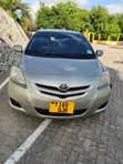 Toyota Belta 2006 Dhahabu - 1