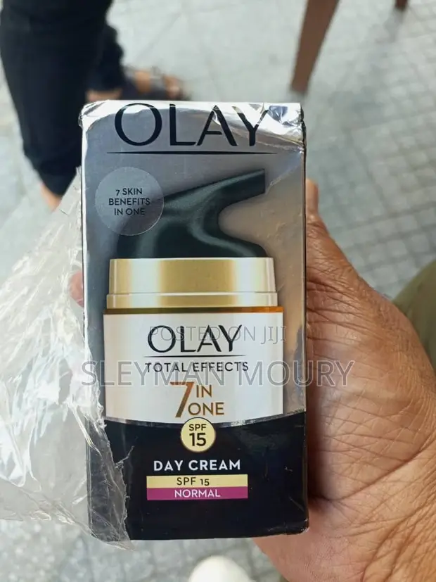 Olay 7 in One Moisturizer - 1