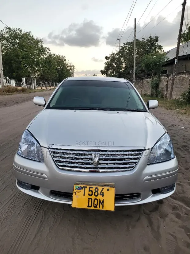 Toyota Premio 2005 Silver - 1