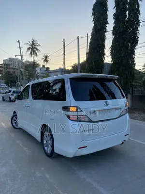 Toyota Vellfire V 2.4 4WD 7-Seater 2009